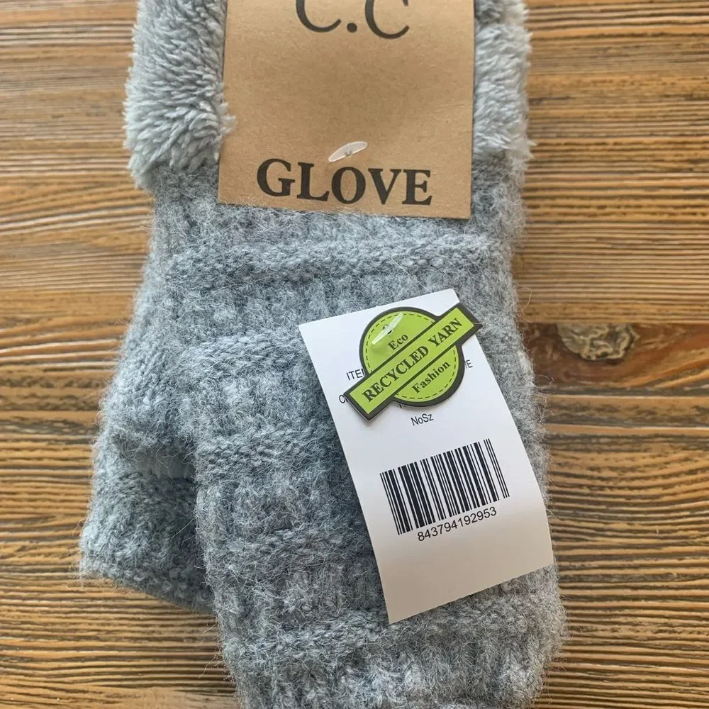 C.C Gray Knit Gloves
